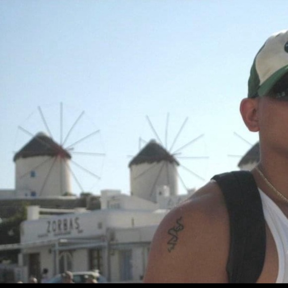 Meet your Posher, Gigi - Picture 9 of 16